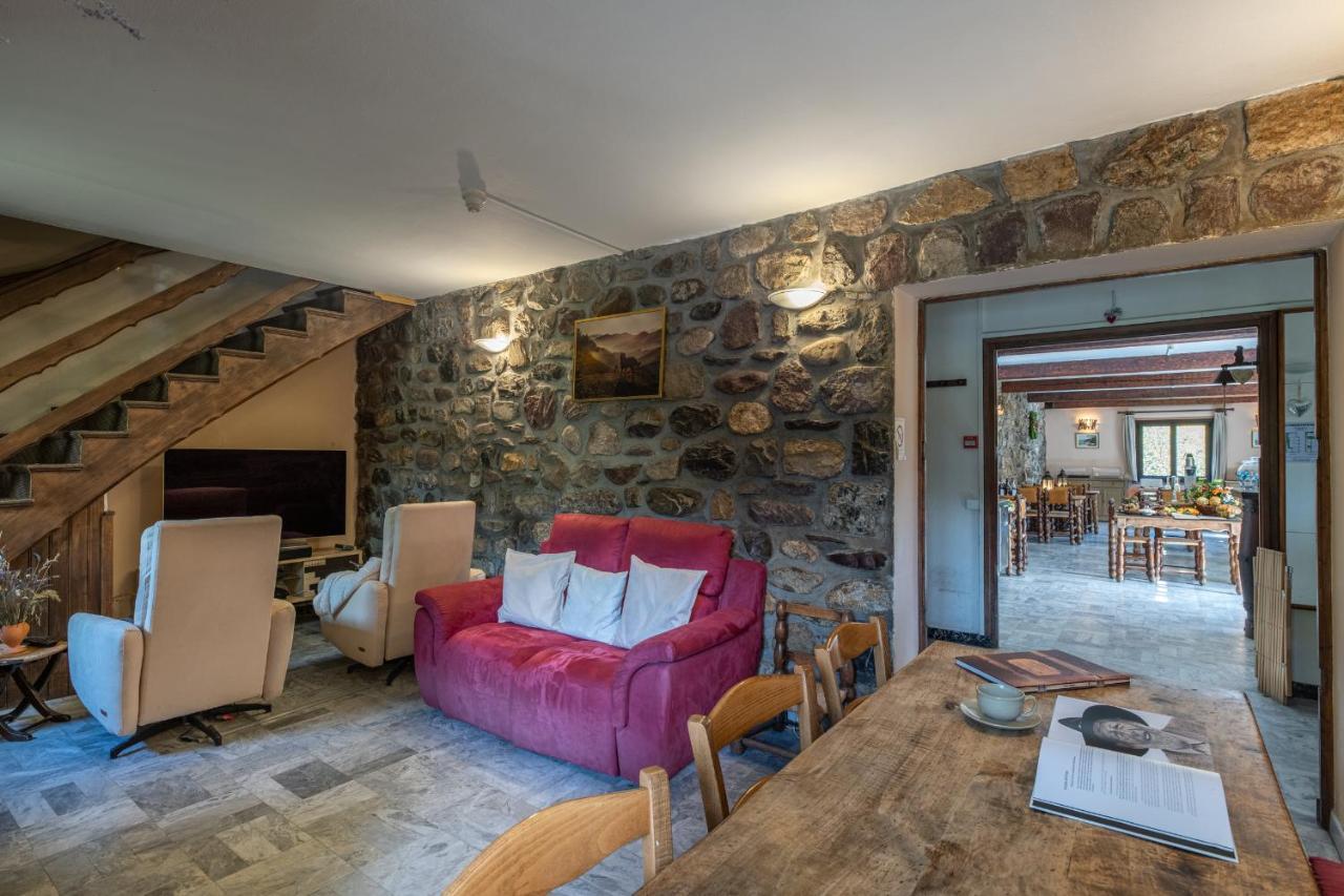 Chambres D'Hotes Les Mures Du Mercantour Valdeblore Exterior photo